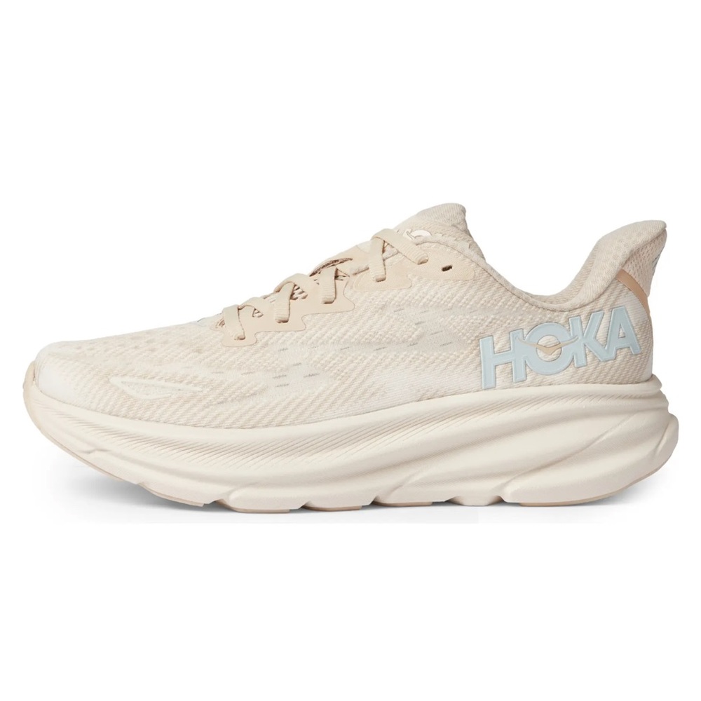 BRAND NEW Hoka Women’s Clifton 9 Egg Nog. Size 7. *Sold Out Online*
